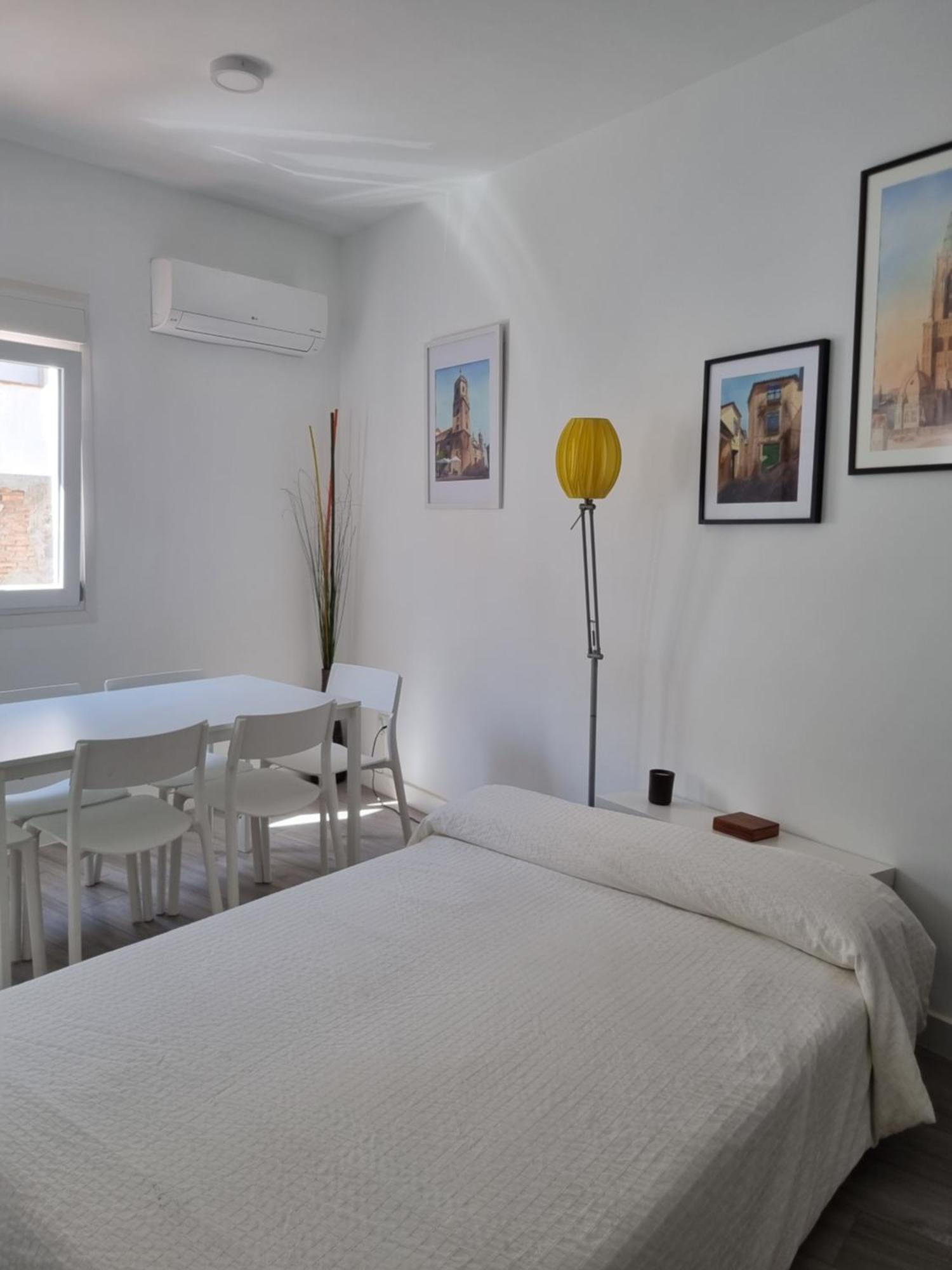 Apartamento Del Arte En Toledo By Bebalmy Bagian luar foto